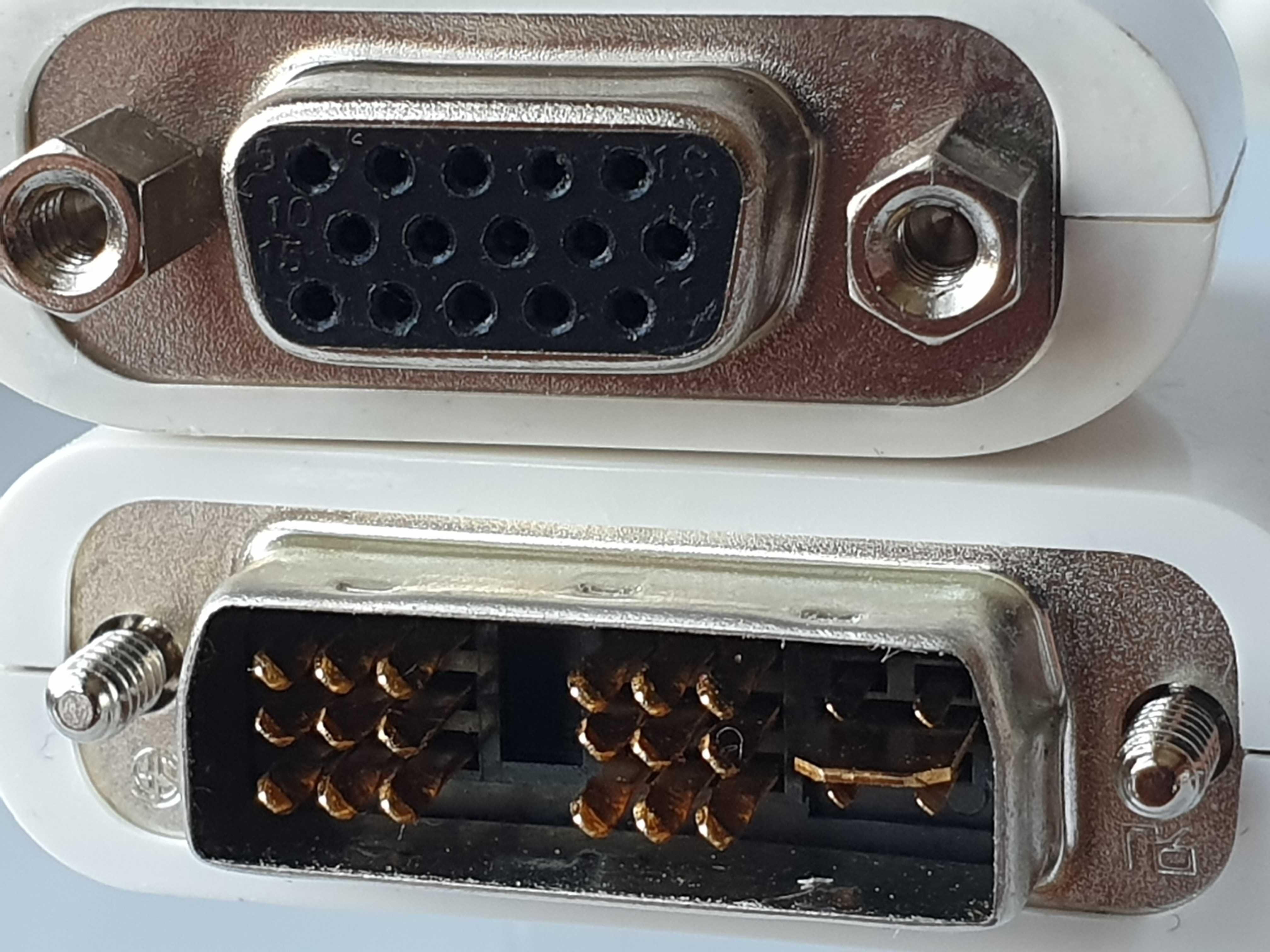 DVI to VGA адаптер