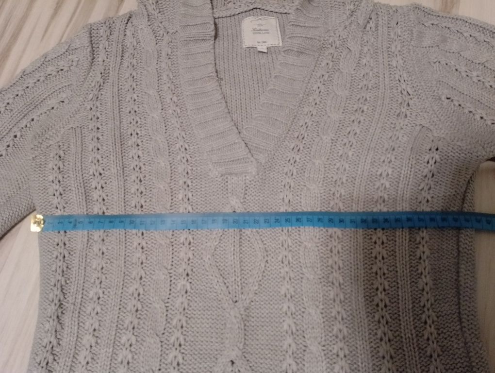 Sweter długi z kapturem