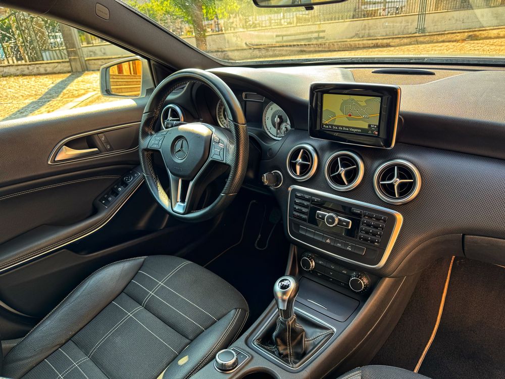 Mercedes A200 CDI Urban - Desde 255€ Mês