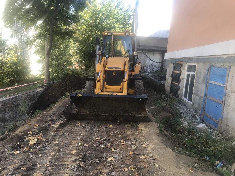 Екскаватор - Погрузчик- Оренда спецтехніки