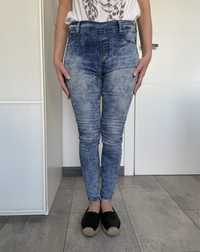 Spodnie skinny jeans z House