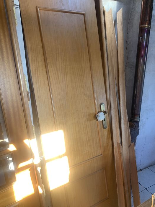 Vendo portas completas ler bem anuncio