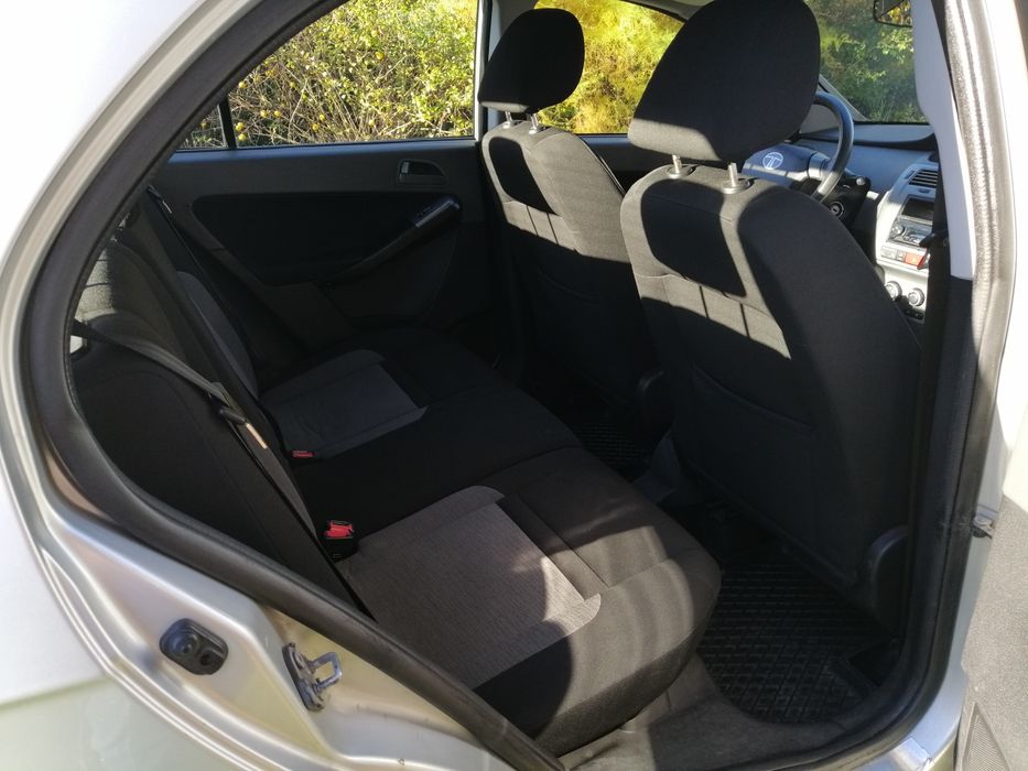 Tata Indica Vista 1.4 Safire 2010 rok