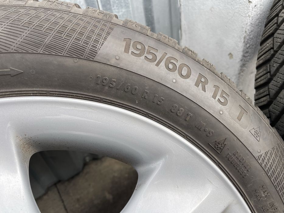 Диски 4/100 R15 6J ET45 TOYOTA + 195/60R15 Continental зима