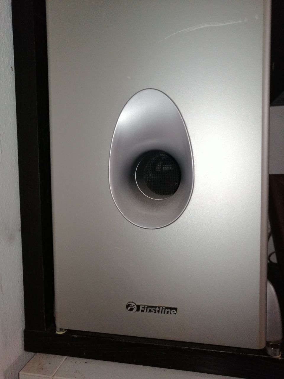 Subwoofer Firstline sem comando