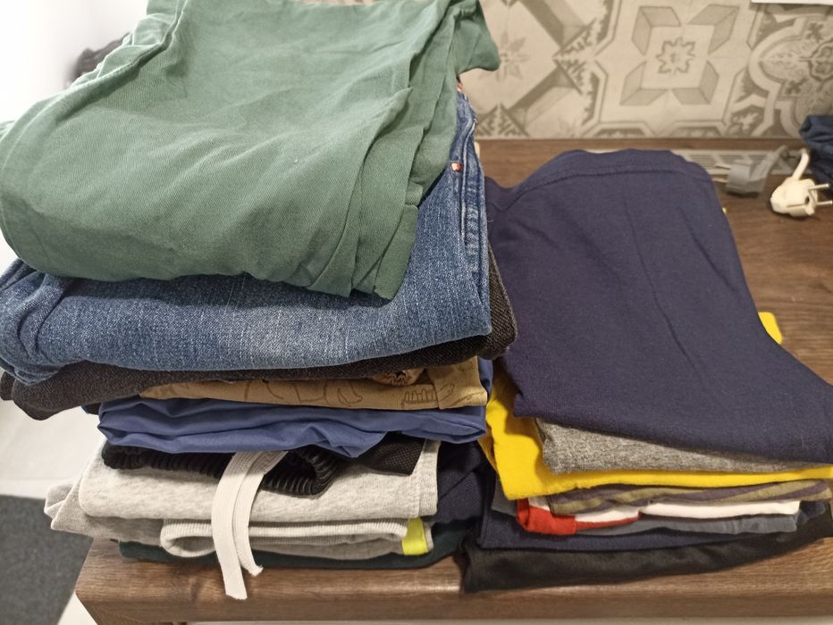 Paka ubrań dla chłopca 122/128