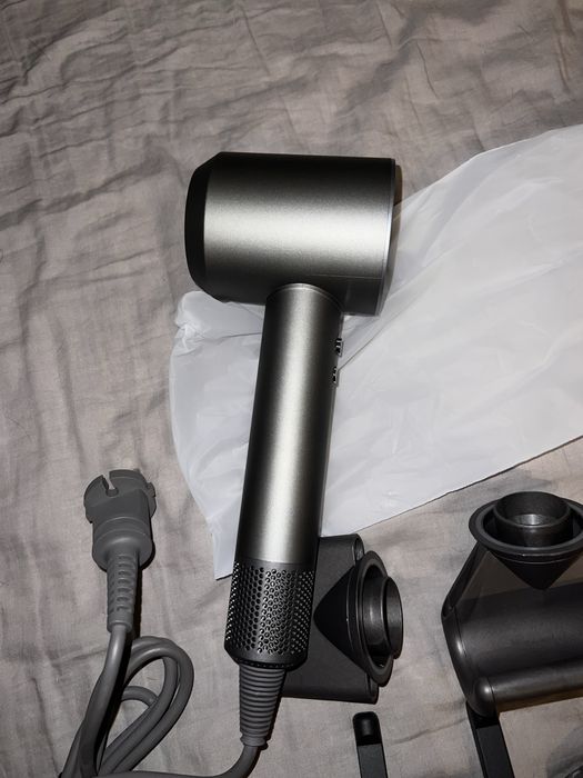 Suszarka DYSON Supersonic 1600W nowa