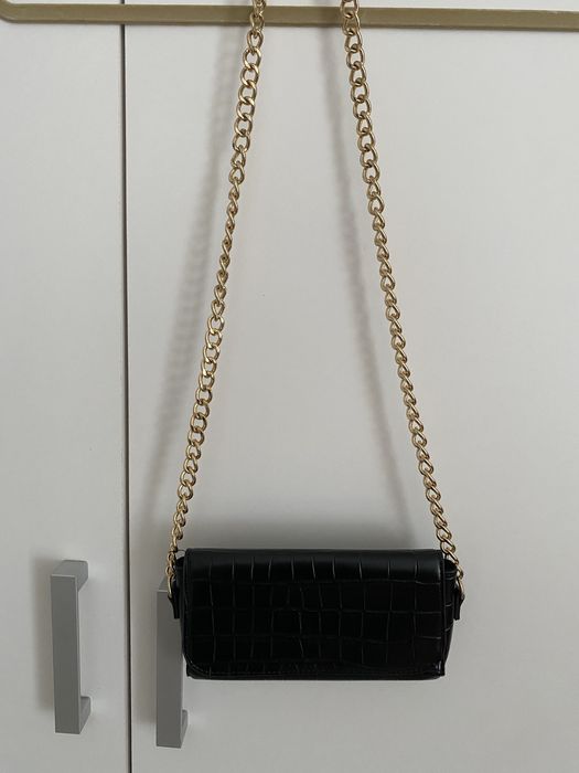 Vende-se Bolsa em couro.