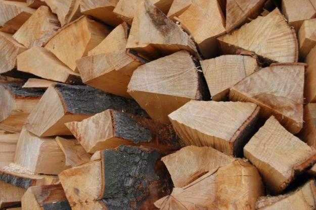 drewno sezonowane cięte i rąbane szybka dostawa buk dąb jesion