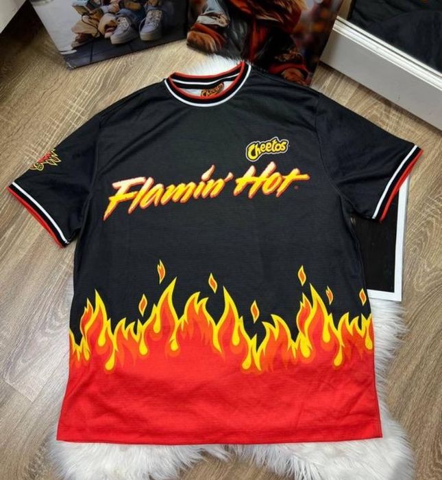 Футболка з логотипом Flamin' Hot Cheetos у стилі хіп-хопу з джерсі