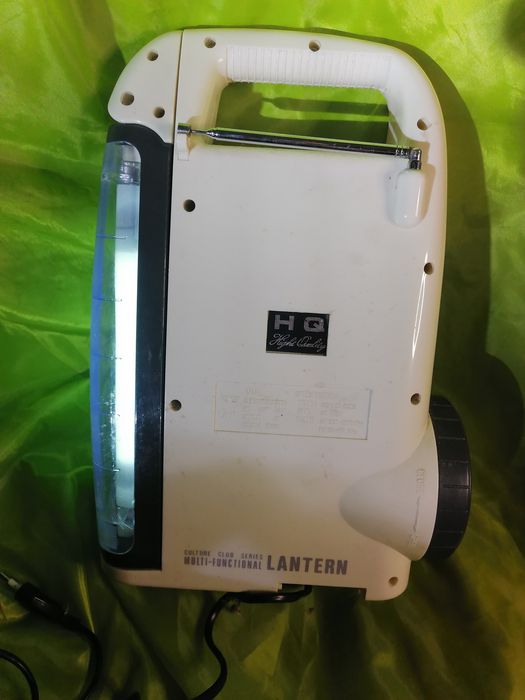 Радиоприемник/фонарик