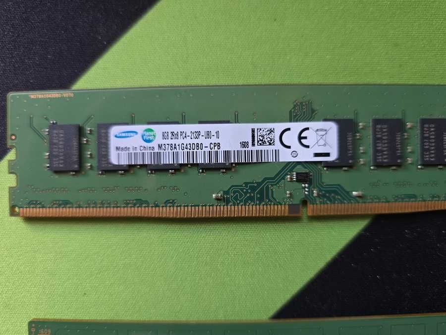 Pamięć RAM SAMSUNG 8GB DDR4 2133MHz M378A1G43DB0-CPB