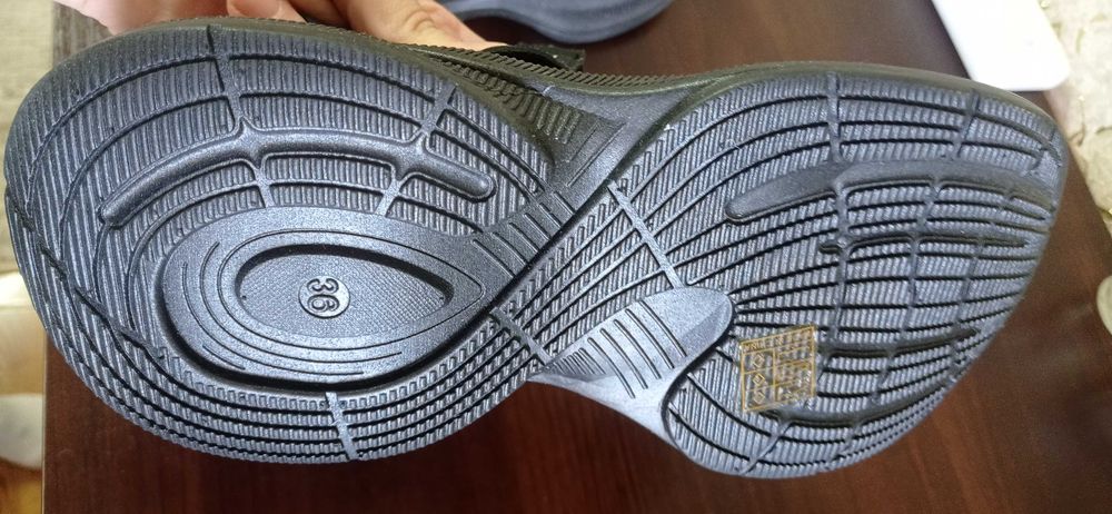 Босоніжки 36р. жіночі