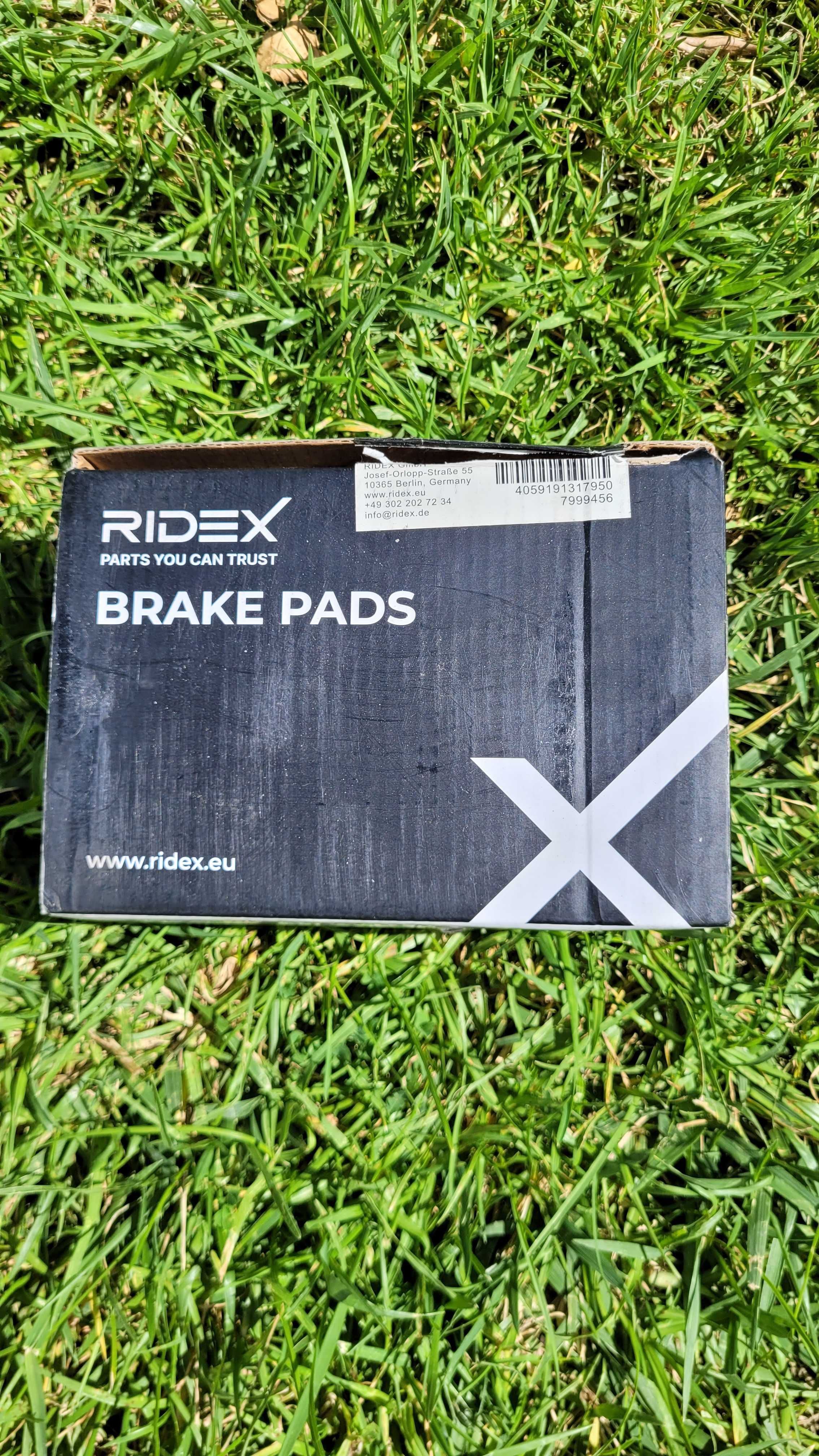 AUDI Kit discos ventilados e partilhas Travões Frente **NOVOS**