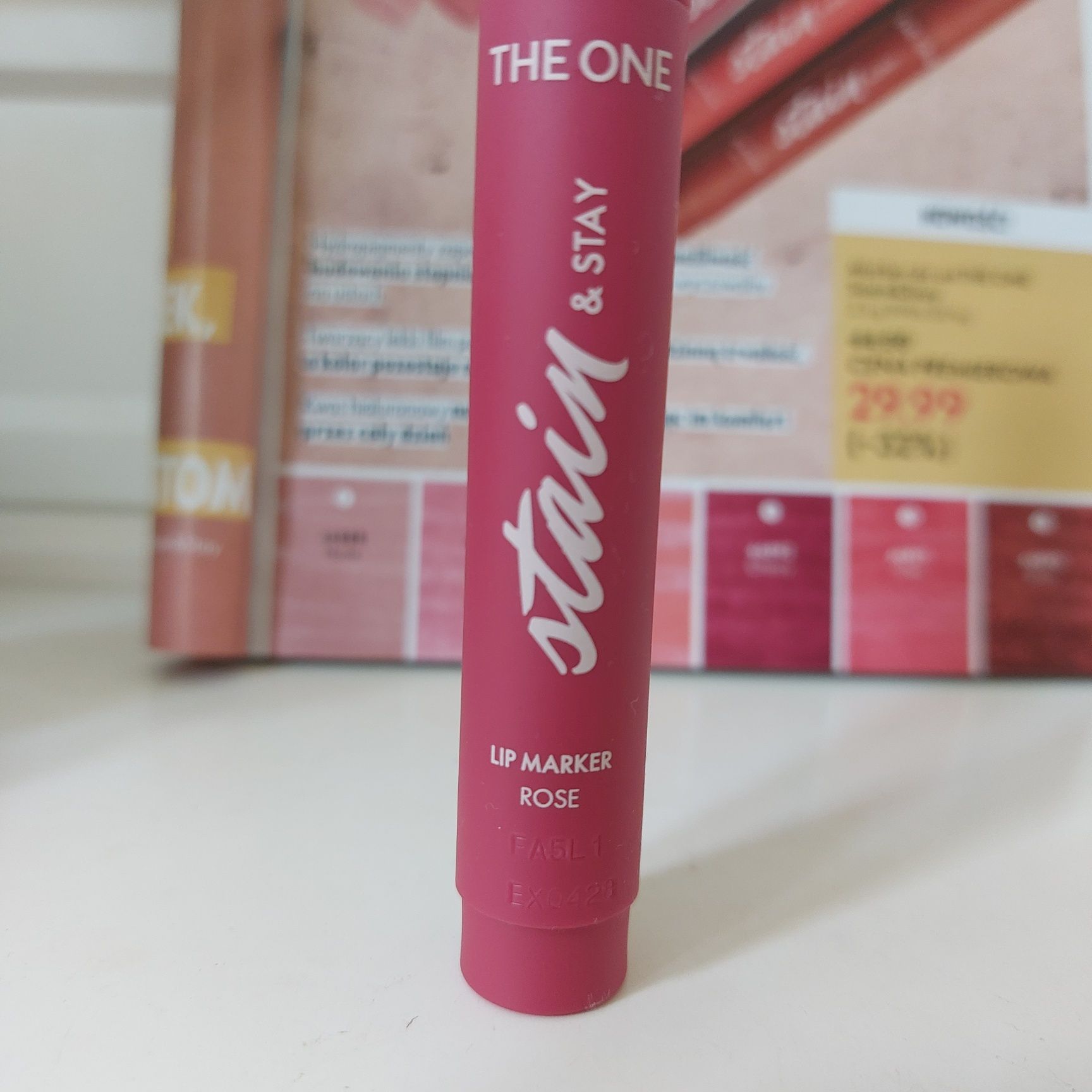 Marker do ust Oriflame Rose Lip marker pisak pomadka
