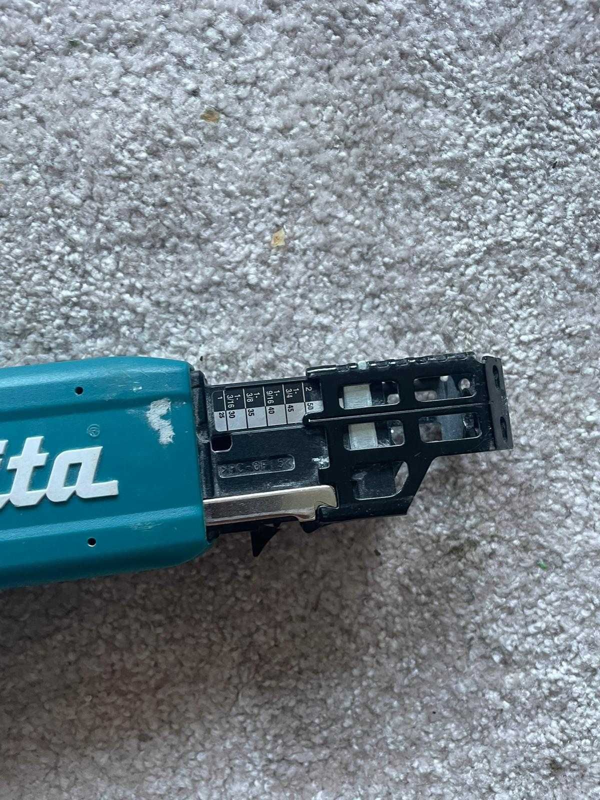 Акумуляторний шурупокрут для гіпсокартону Makita DFS452TJX2