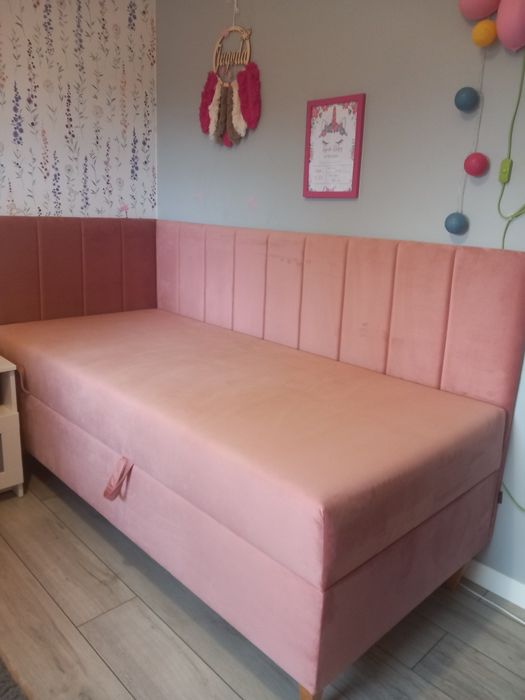 Łóżko Intaro welur pudrowy róż 180x80 ze skrzynią