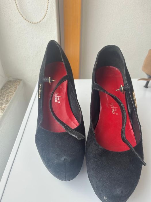 Sapato de tacão preto