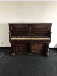 Piano Aucher antigo