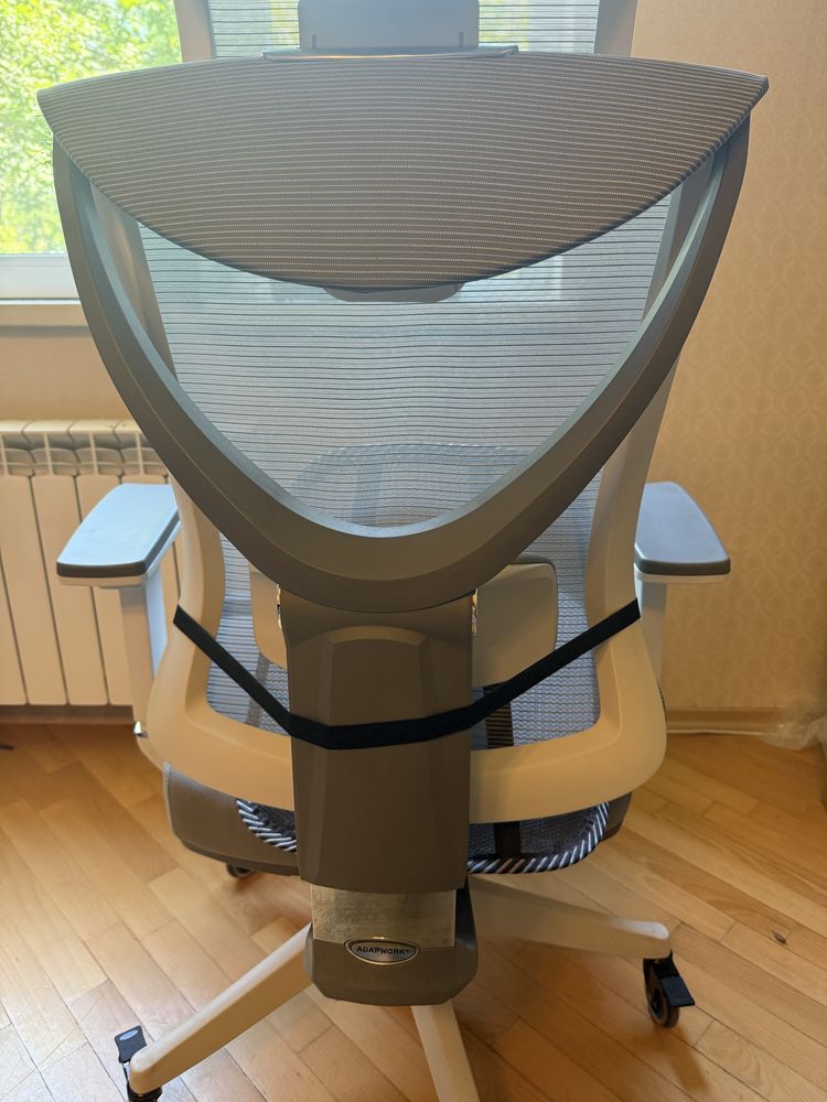 ADAPWORK кресло S1 Senior ErgoChair + колещата та підтримка спини