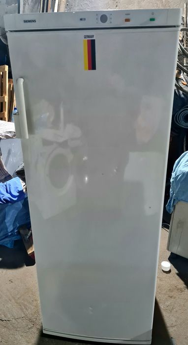 Морозильна камера SIEMENS