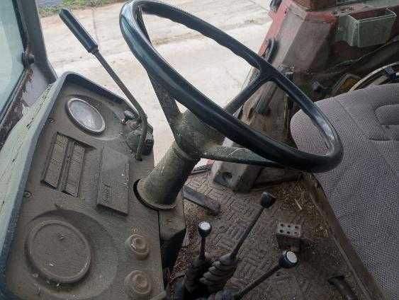 Ciągnik Massey Ferguson MF699