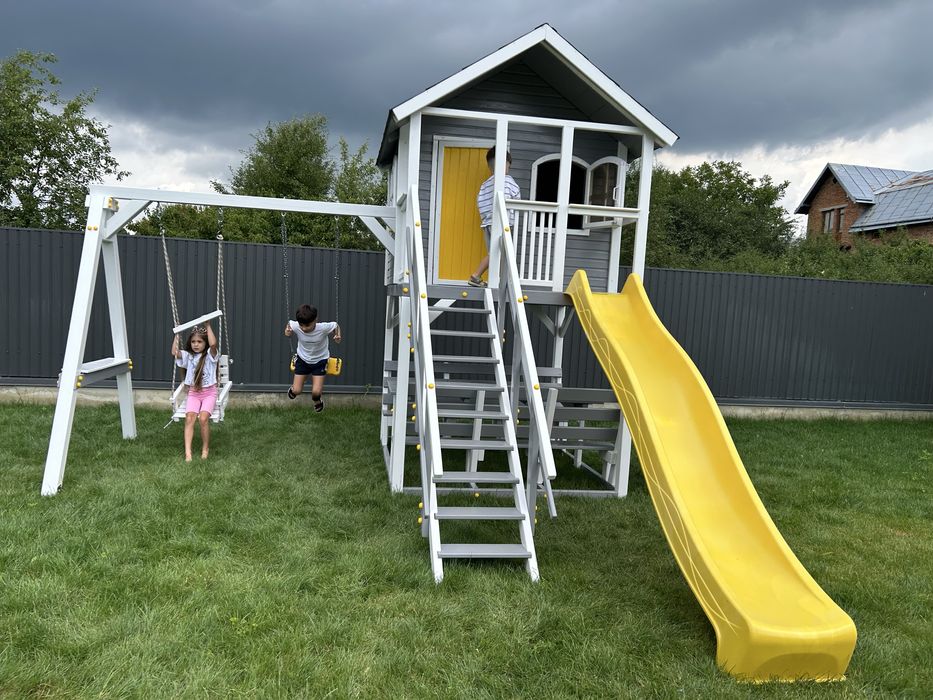 Дитячий майданчик ігровий будиночок для дітей з дерева гірка гойдалки