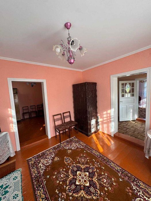 Продаж житлового будинку у с. Великий Кучурів (на межі з Тисовцем)