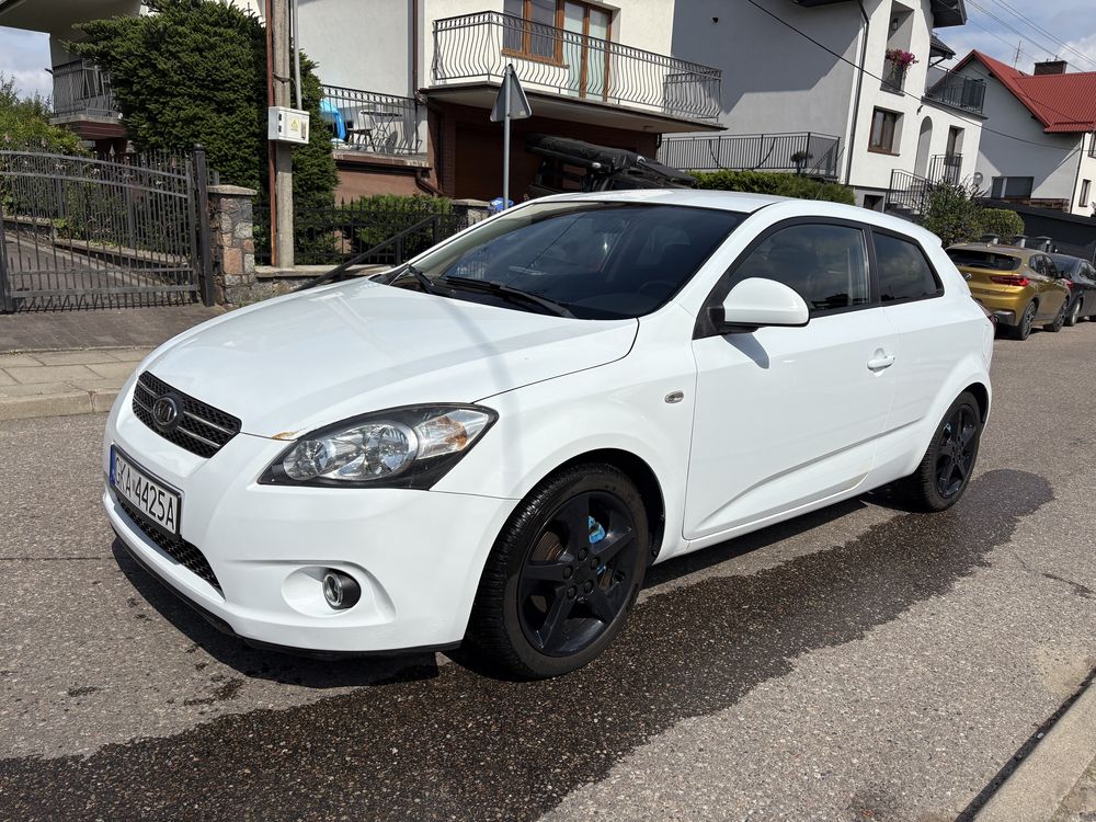 Kia Ceed Proceed 2008 1.6 CRDi 115km klima