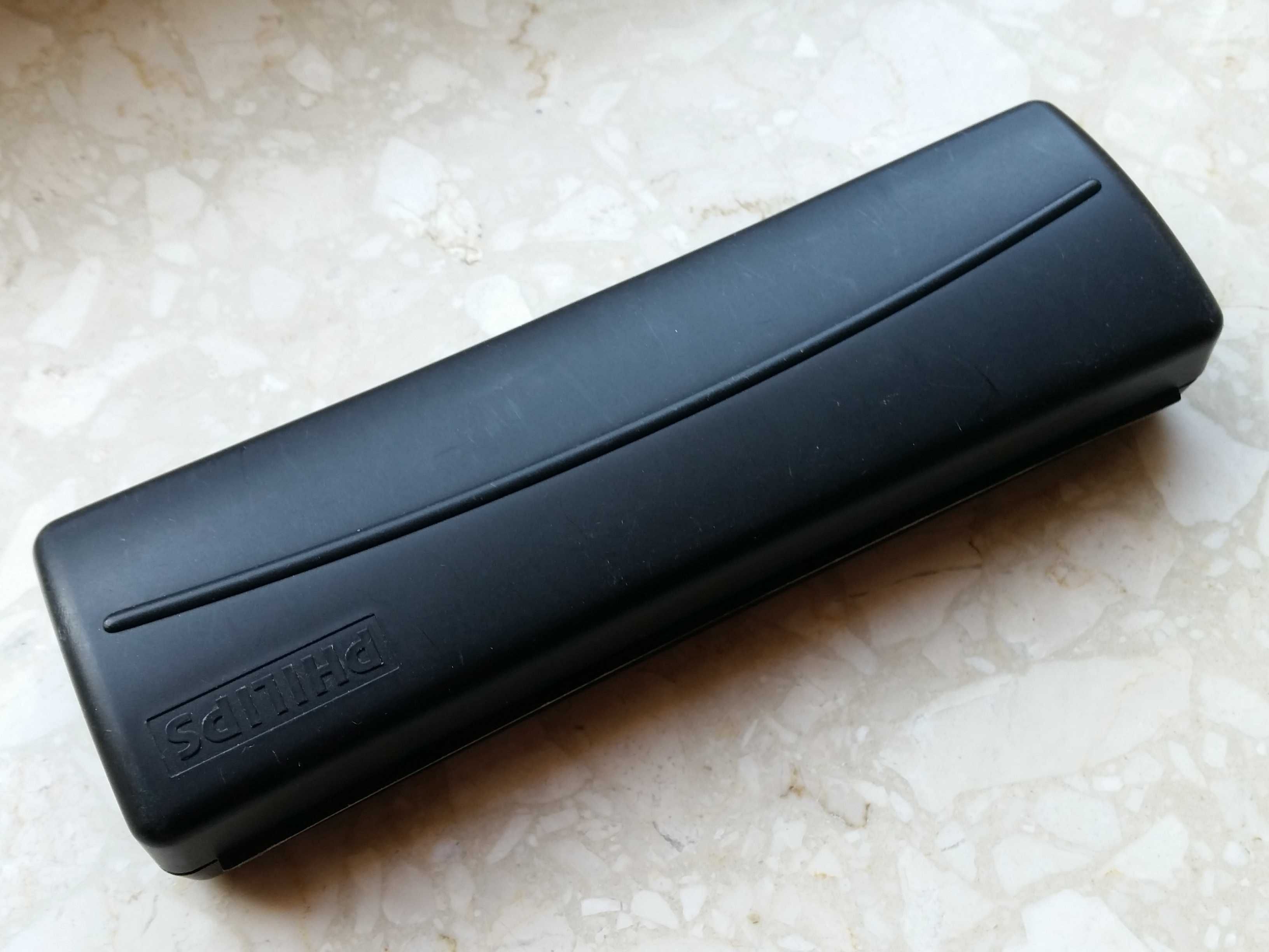 PHILIPS etui na panel radia samochodowego futerał box na panel radia