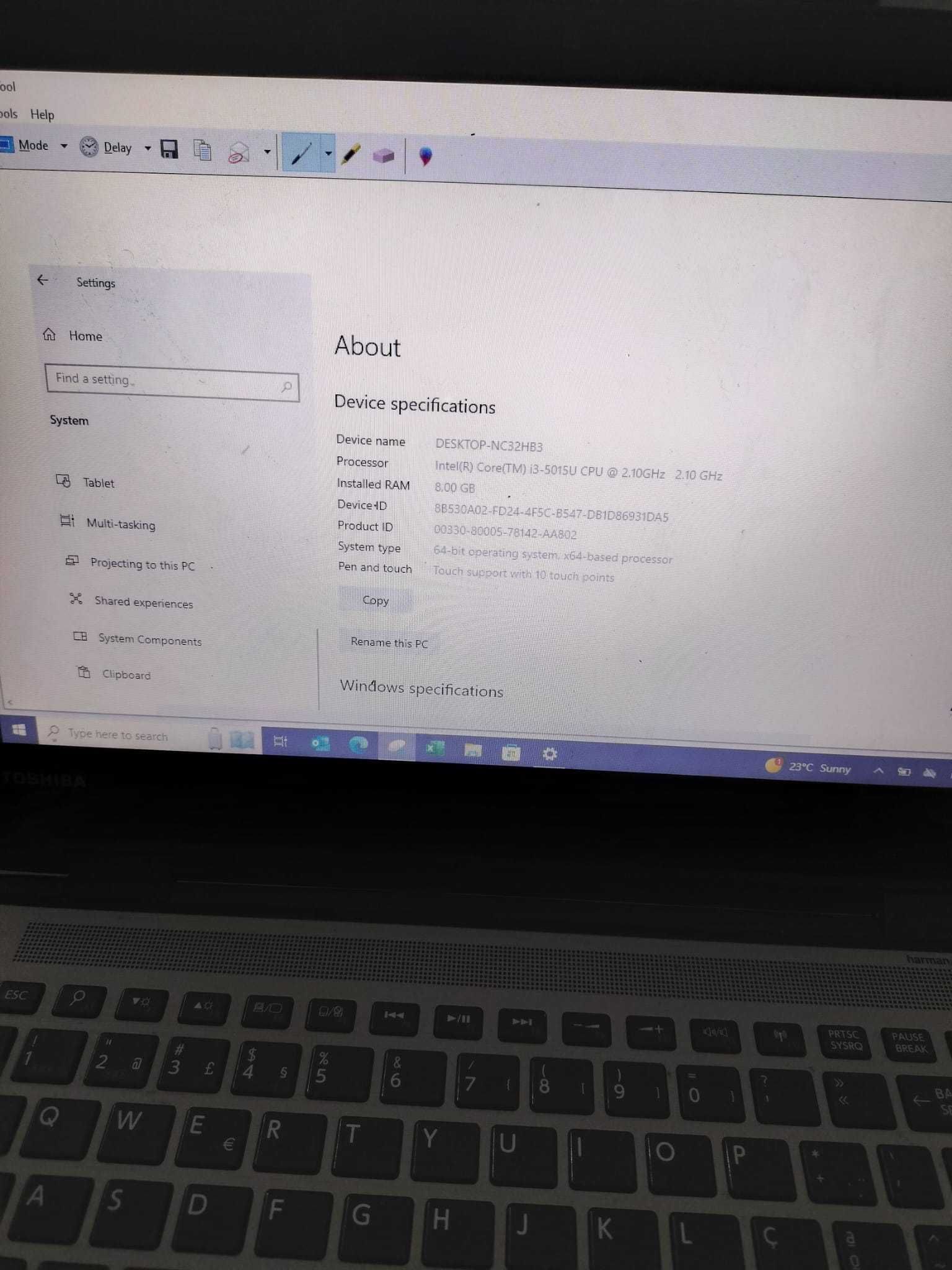 Portatil Toshiba satellite radius 14 140w laptop