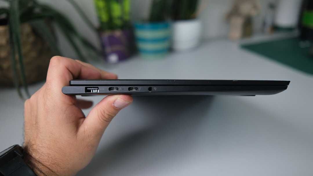 Lenovo Yoga 9i 14itl5 i7-1185G7 16 gb ram 512 SSD intel Iris xe  98%