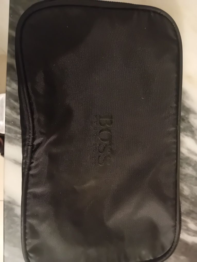 Bolsa/pochete hugo boss