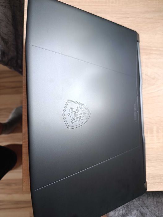 Laptop MSI Katana A15