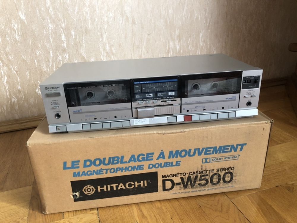 Касетна дека HITACHI D-W500