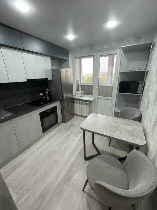 Продам 1к квартиру на Титова