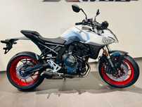 Suzuki GSX  8 S