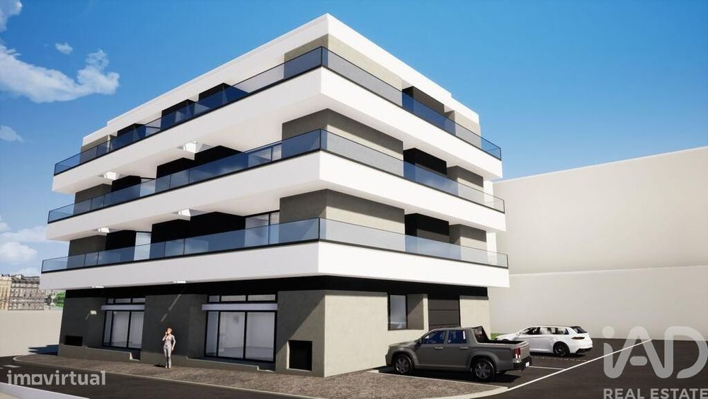 Loja / Estabelecimento Comercial em Quelfes de 94,00 m2