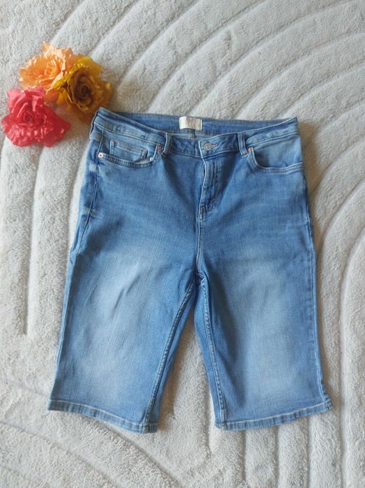 F&F Jeansowe bermudy damskie – rozmiar 42 – stan idealny!