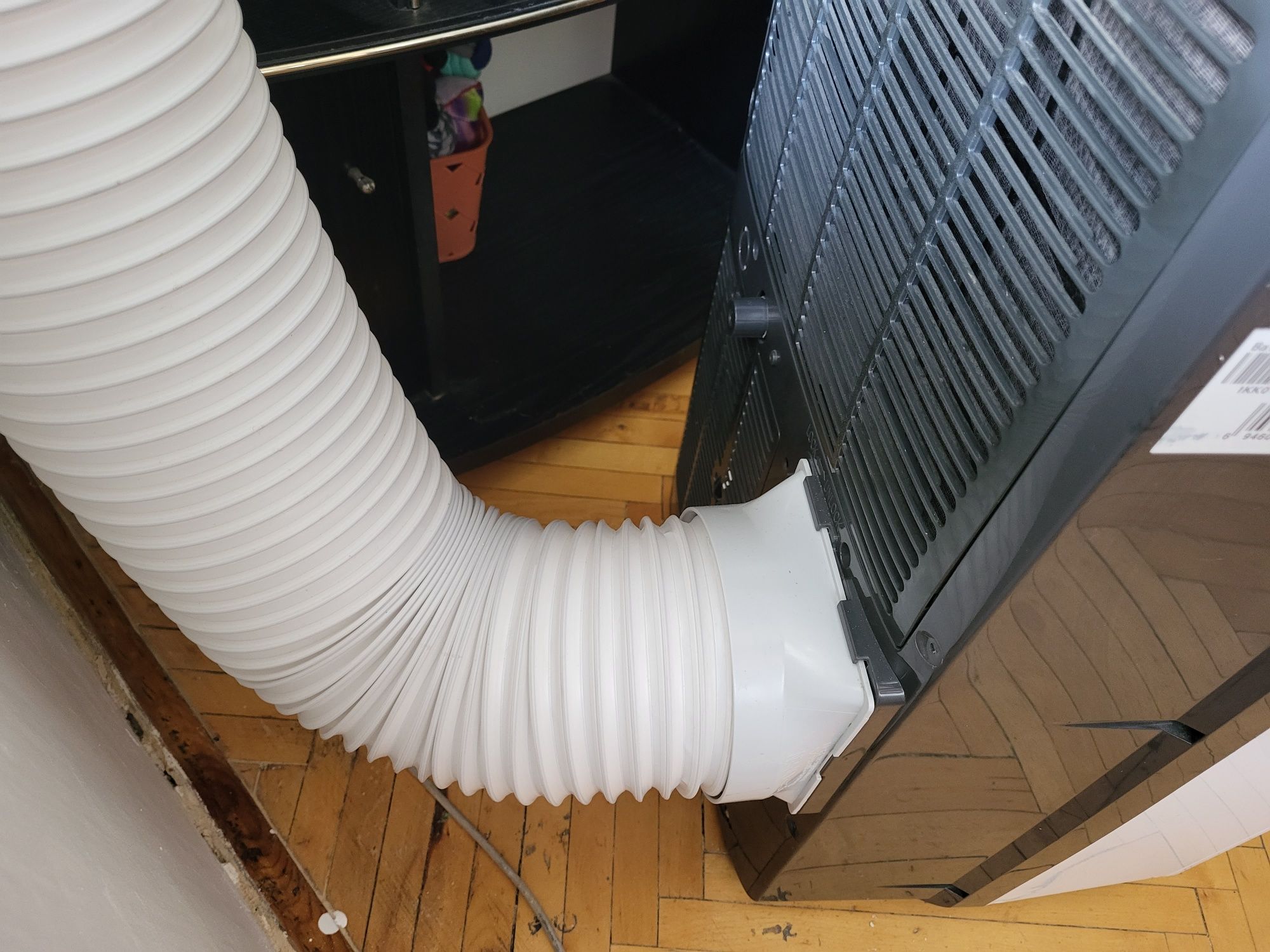 Кондиціонер мобільний Hisense APC12 | 3,5кВт | 35м² | 12000BTU | 52дБ
