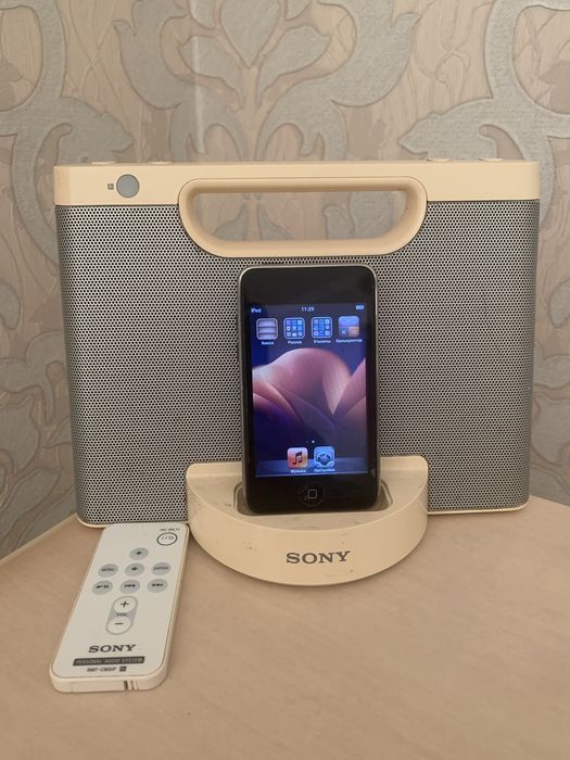 Ipod Touch 3 (64 GB) с колонкой Sony RDP M5IP