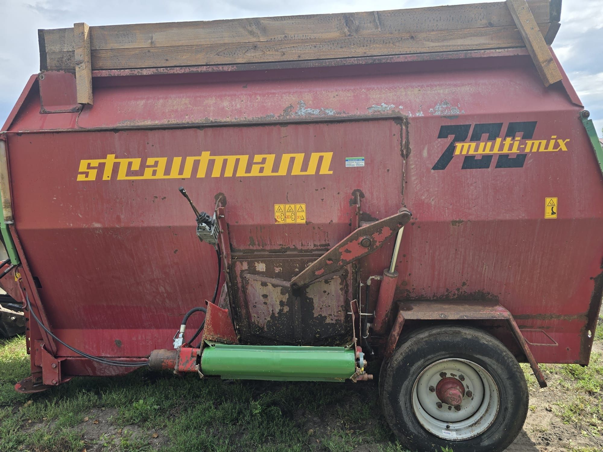 Paszowóz poziomy Straumann Multimix 700