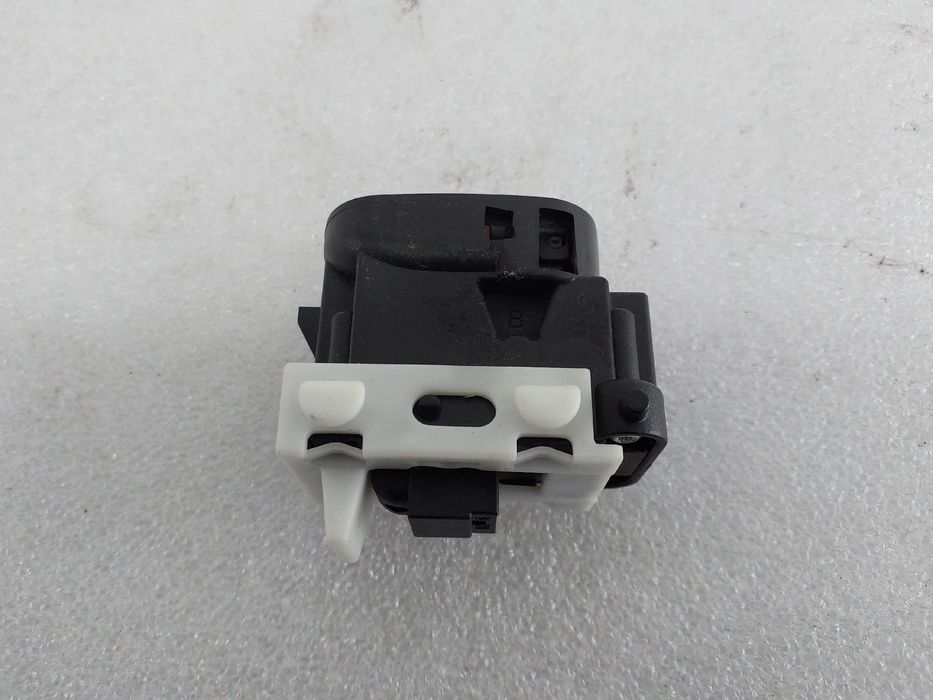 Comando / botão / interruptor vidros frente direito MERCEDES-BENZ CLK