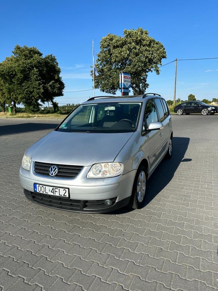 Volkswagen touran 7 osobowy 1.6 benzyna !!! Wypożyczalnia !!