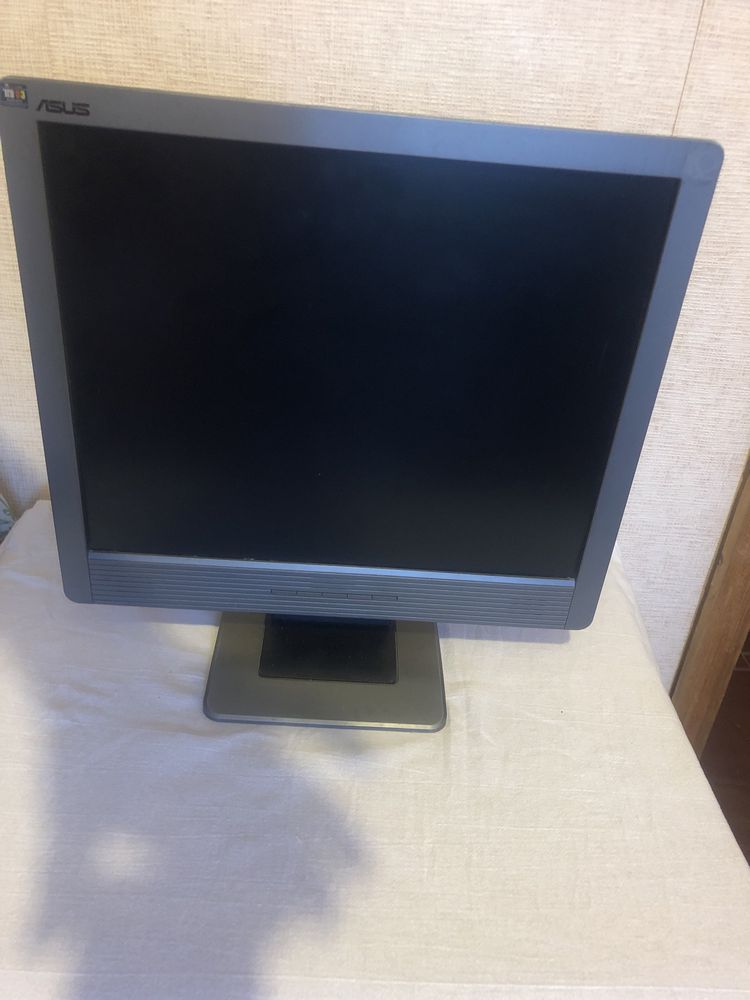 Монитор ASUS