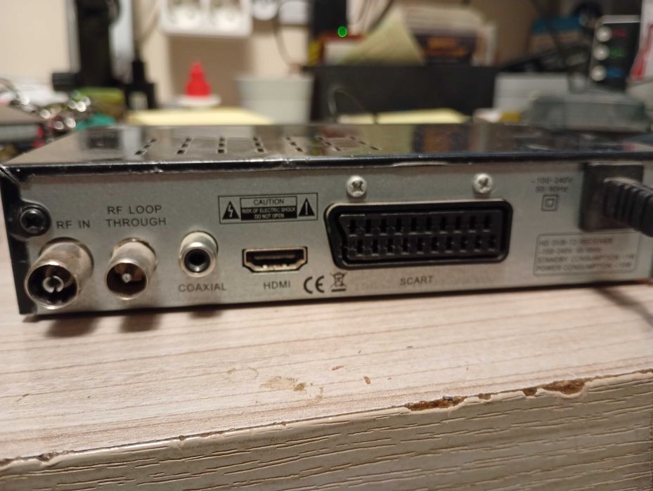 Tuner DVB-T2 Dexxer + pilot