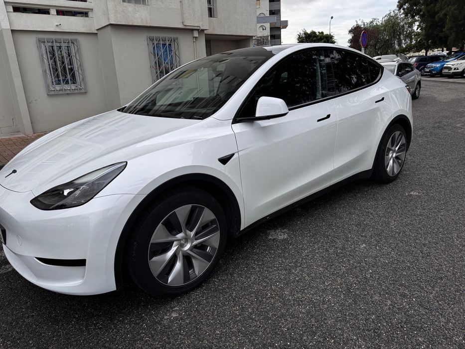 Tesla Modelo Y versão RWD Standard