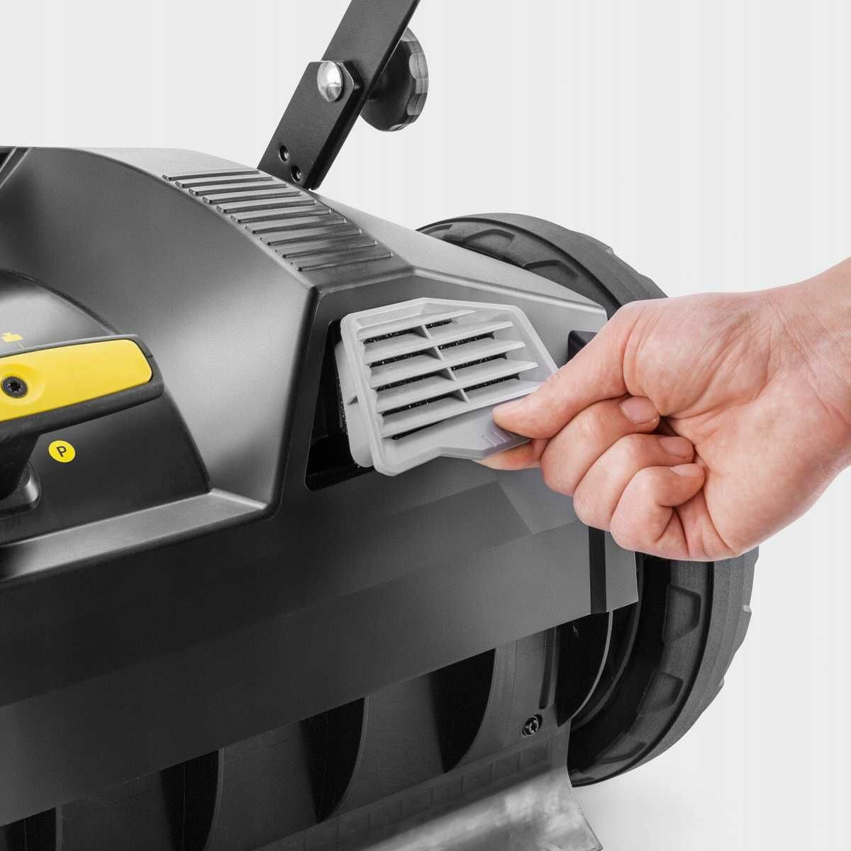 Profesjonalna ZAMIATARKA Ręczna KARCHER KM 70/20 C ADV. + Chwytak