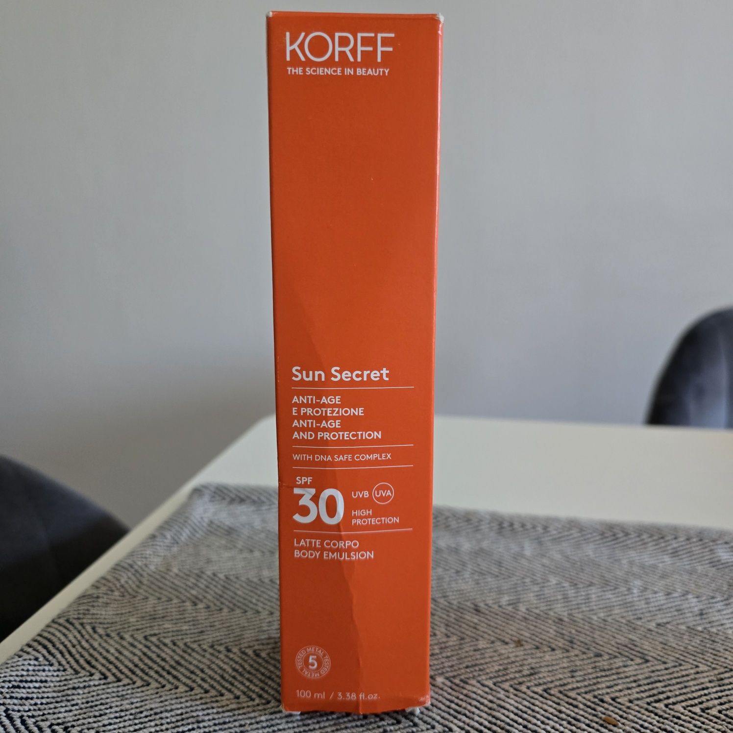 KORFF Sun Secret Przeciwstarzeniowy balsam do ciała SPF 30 100 ml