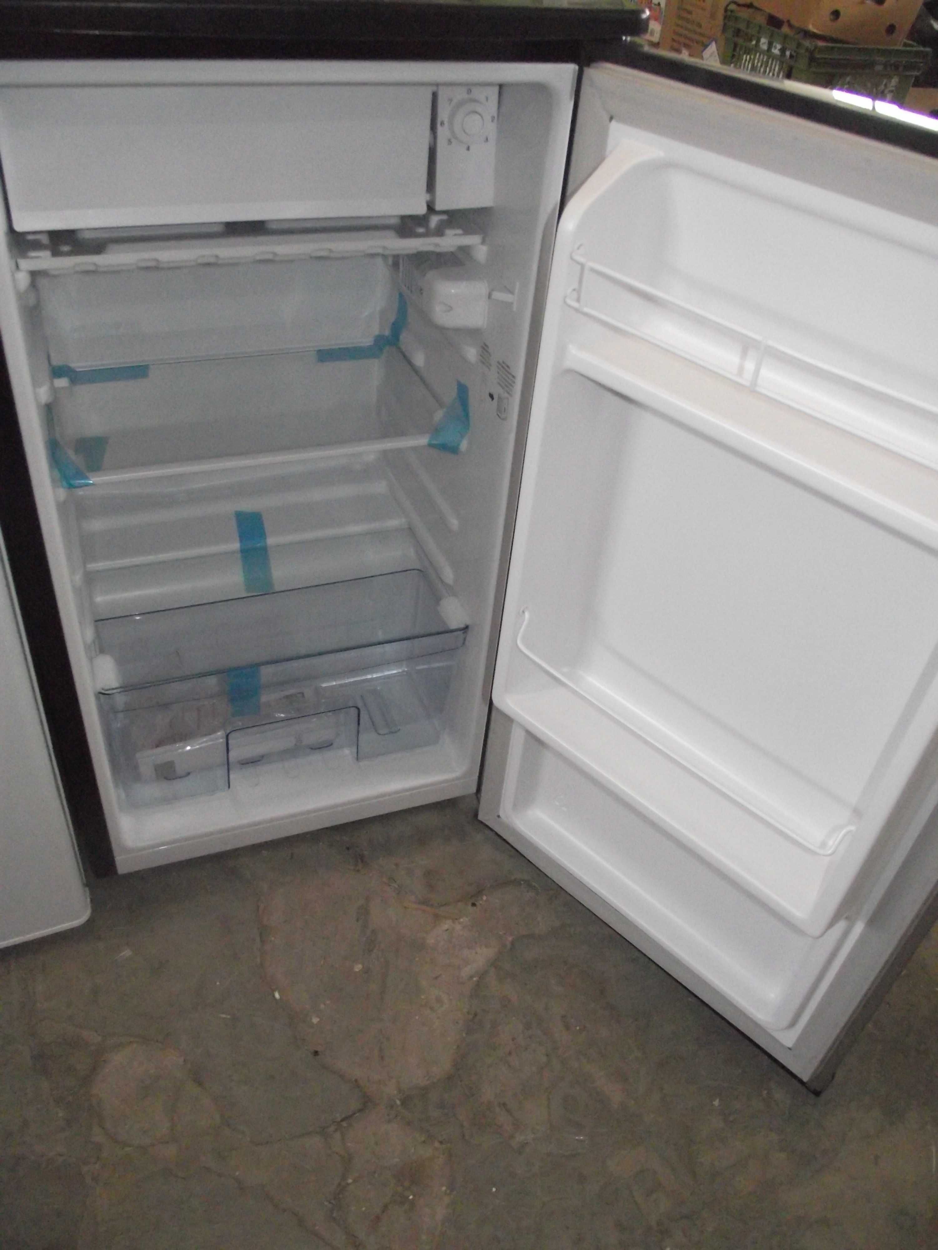 Lodówka chłodziarka Exquisit KS85-V-091E inox 75l